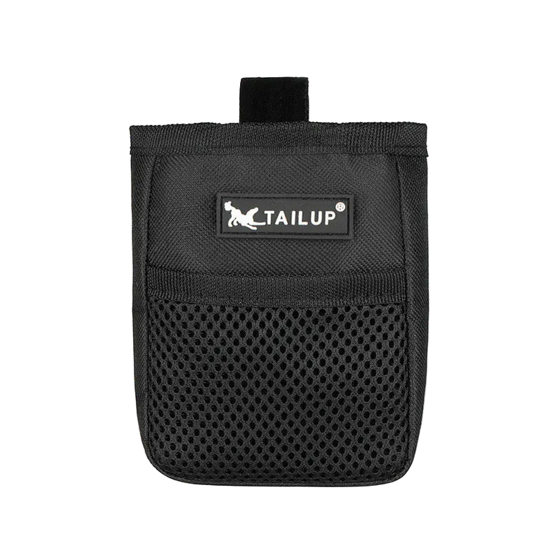 Pawmudder Pack & Pouches Black Compact Pet Training Treat Pouch with Easy-Access Clip
