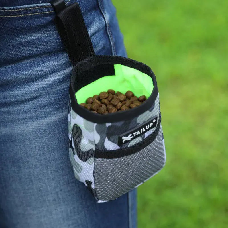 Pawmudder Pack & Pouches Compact Pet Training Treat Pouch with Easy-Access Clip
